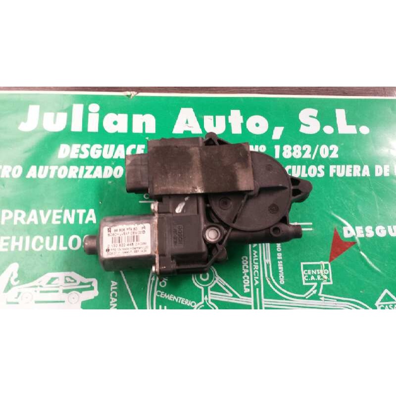 Recambio de motor elevalunas trasero derecho para peugeot 308 sw confort referencia OEM IAM 9680617480 0130822448 BOSCH