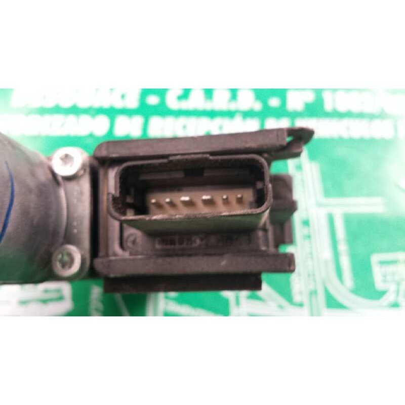 Recambio de motor elevalunas trasero derecho para peugeot 308 sw confort referencia OEM IAM 9680617480 0130822448 BOSCH