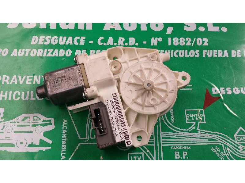 Recambio de motor elevalunas trasero izquierdo para peugeot 407 sw st confort pack referencia OEM IAM 9646595680 999065101 04070