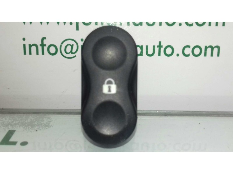 Recambio de interruptor para dacia sandero básico referencia OEM IAM 870250  BLOQUE CERRADURAS