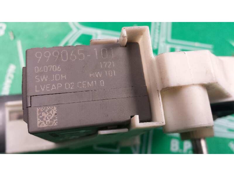 Recambio de motor elevalunas trasero izquierdo para peugeot 407 sw st confort pack referencia OEM IAM 9646595680 999065101 04070