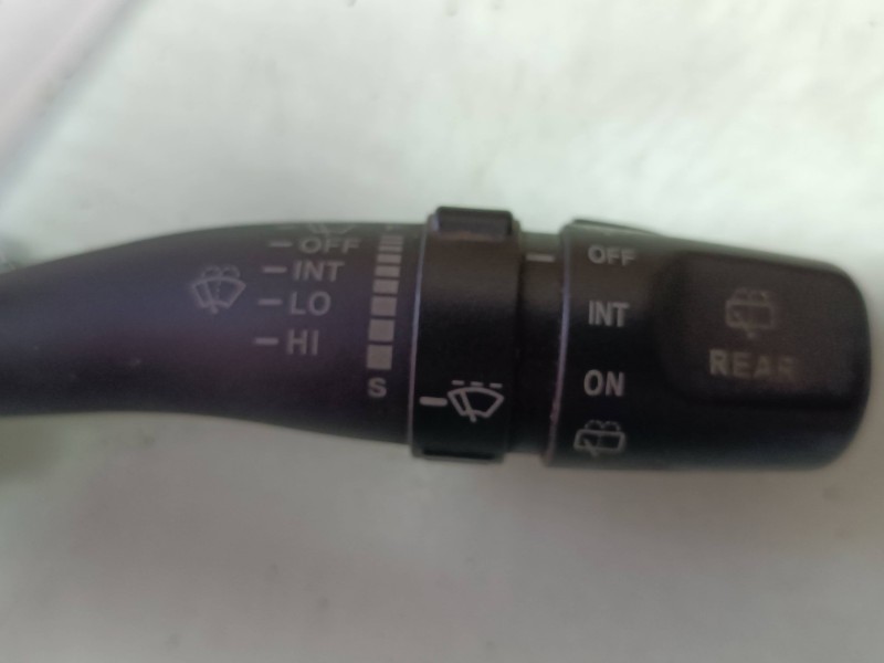 Recambio de mando limpia para kia sorento 2.5 crdi ex referencia OEM IAM   