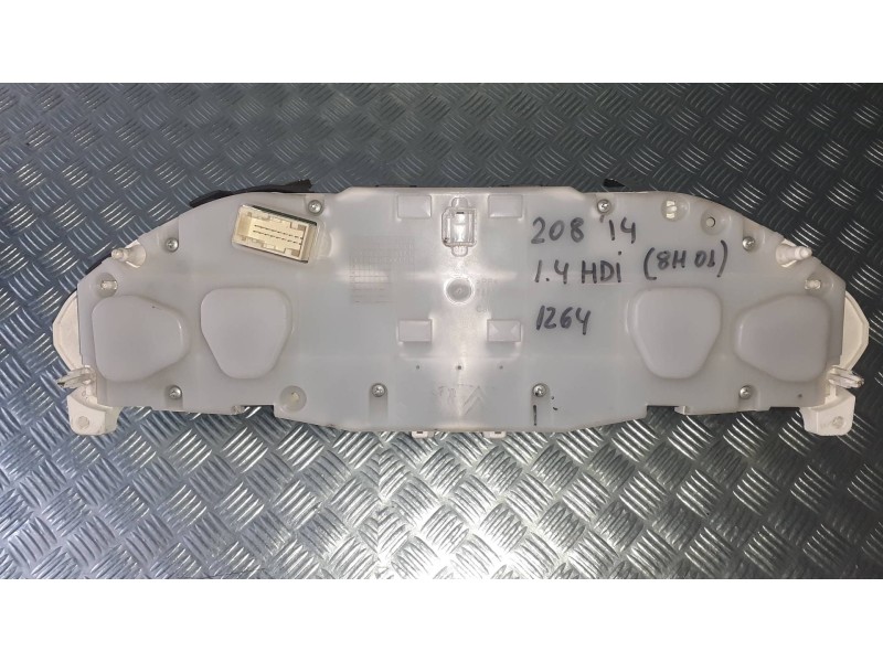 Recambio de cuadro instrumentos para peugeot 208 access referencia OEM IAM 9801904580H  