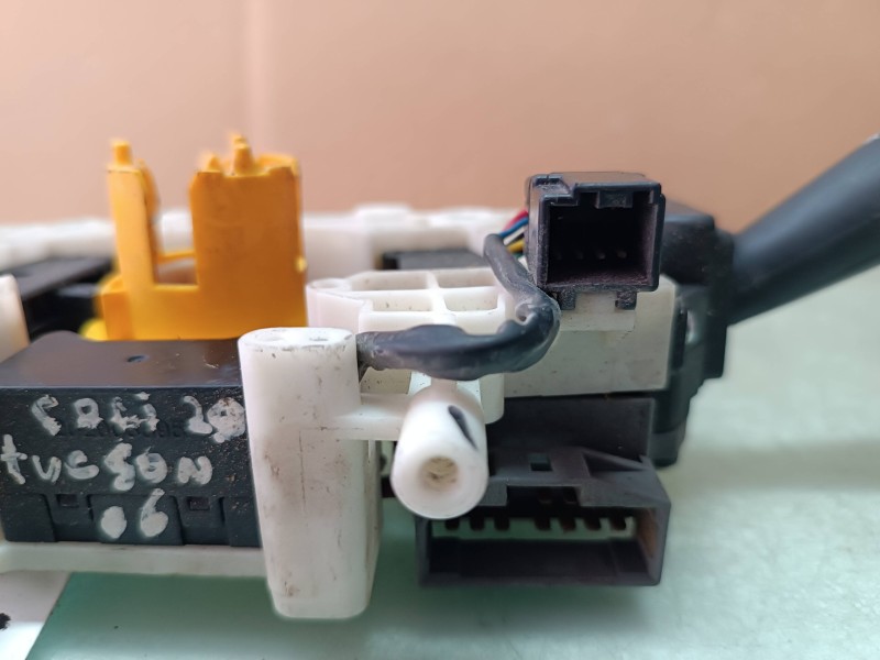 Recambio de mando luces para hyundai tucson (jm) 2.0 crdi comfort referencia OEM IAM 20203395  