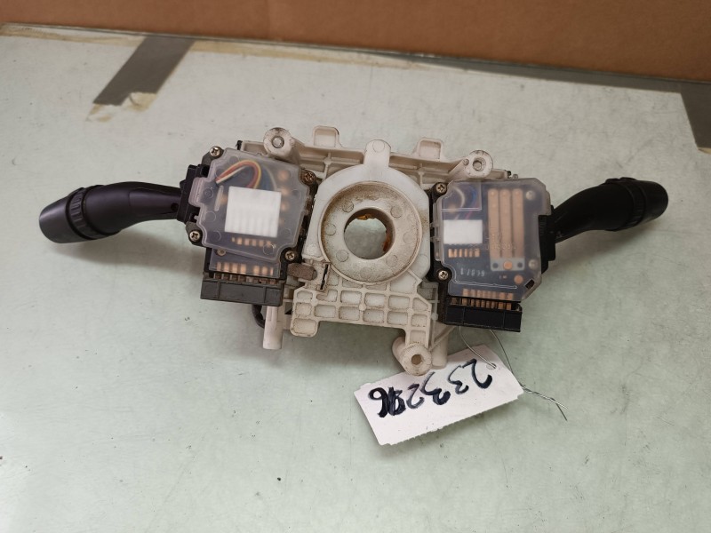 Recambio de mando luces para hyundai tucson (jm) 2.0 crdi comfort referencia OEM IAM 20203395  