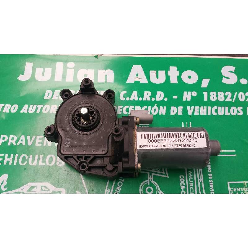 Recambio de motor elevalunas delantero derecho para citroen berlingo 1.6 hdi 75 collection familiar referencia OEM IAM 013082176