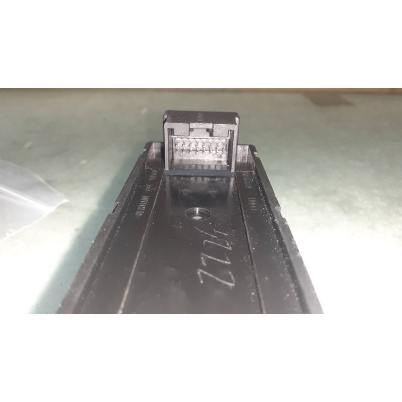 Recambio de mando elevalunas delantero izquierdo para audi a6 berlina (4b2) 2.5 tdi referencia OEM IAM 4B0959851  501680