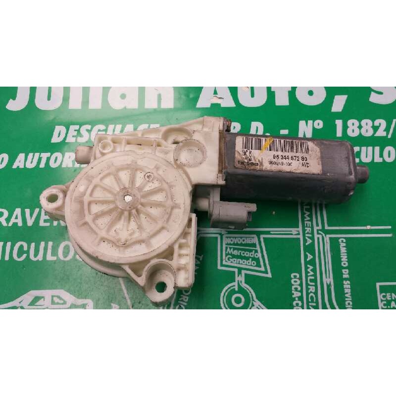 Recambio de motor elevalunas delantero derecho para peugeot 307 (s1) xn referencia OEM IAM 9634457280 0130822021 