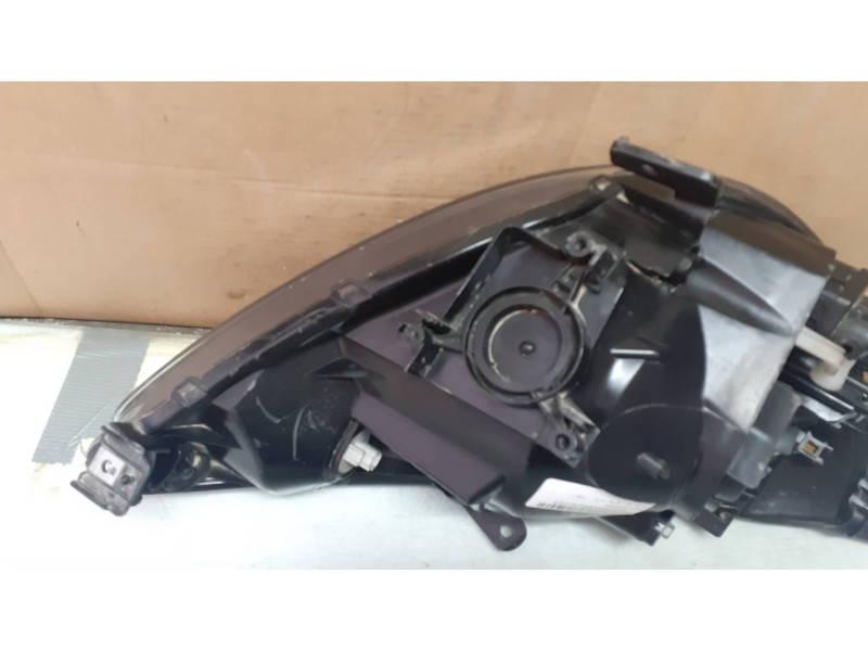 Recambio de faro izquierdo para honda jazz (gd1/5) 1.4 s referencia OEM IAM   