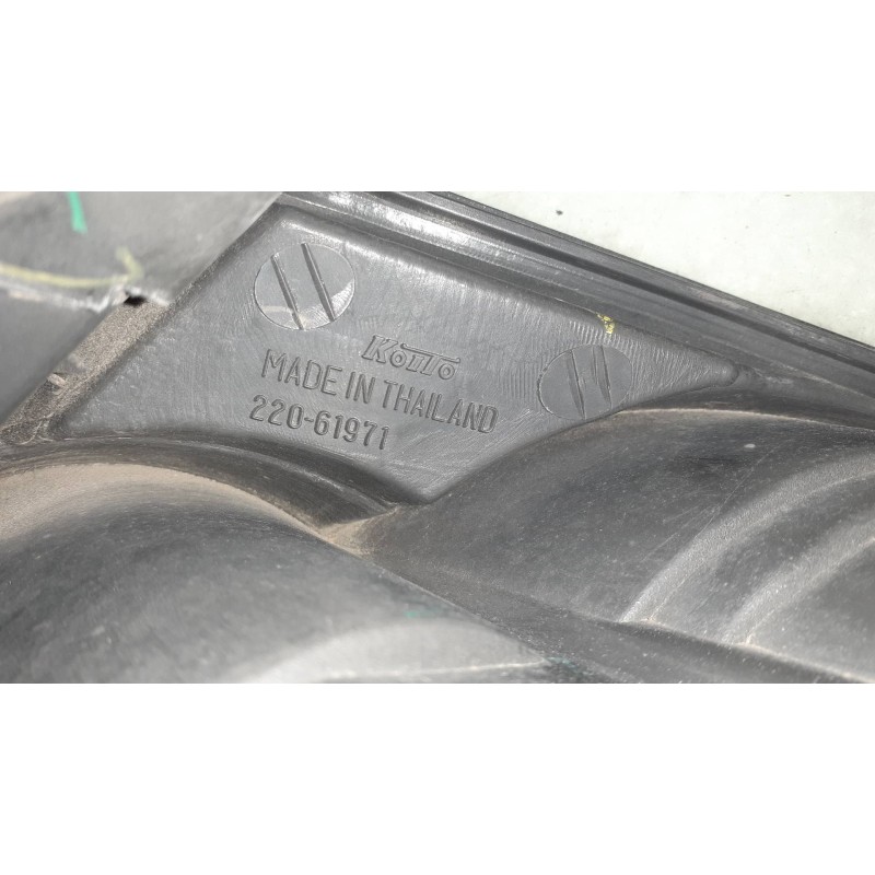 Recambio de piloto trasero izquierdo para mazda 6 berlina (gg) 1.8 active (4-ptas.) referencia OEM IAM 22061971  