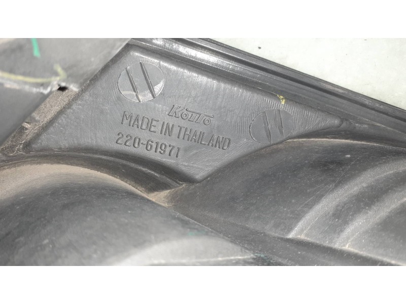 Recambio de piloto trasero izquierdo para mazda 6 berlina (gg) 1.8 active (4-ptas.) referencia OEM IAM 22061971  