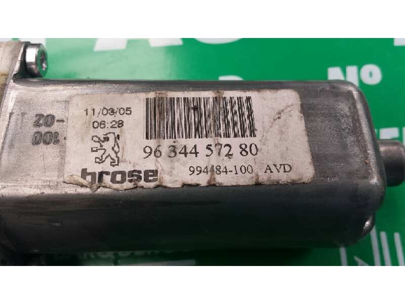 Recambio de motor elevalunas delantero derecho para peugeot 307 (s1) xr clim plus referencia OEM IAM 9634457280 0130822021 