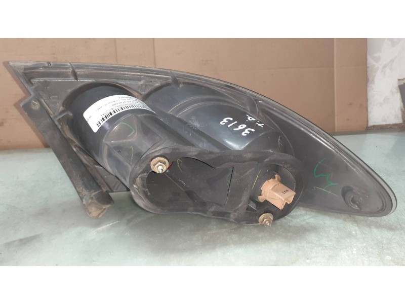 Recambio de piloto trasero derecho para mazda 6 berlina (gg) 1.8 active (4-ptas.) referencia OEM IAM 22061971  