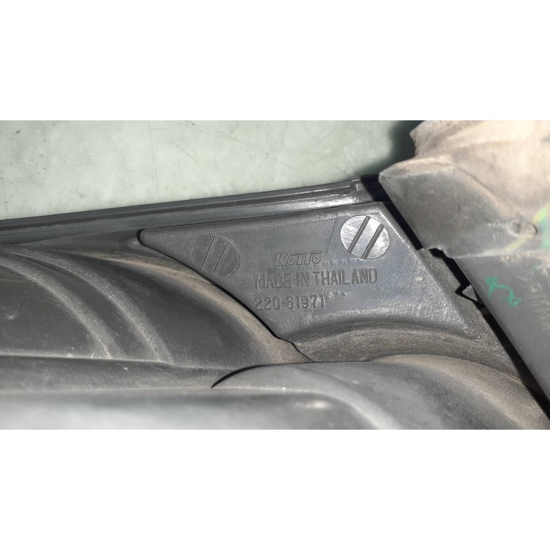 Recambio de piloto trasero derecho para mazda 6 berlina (gg) 1.8 active (4-ptas.) referencia OEM IAM 22061971  