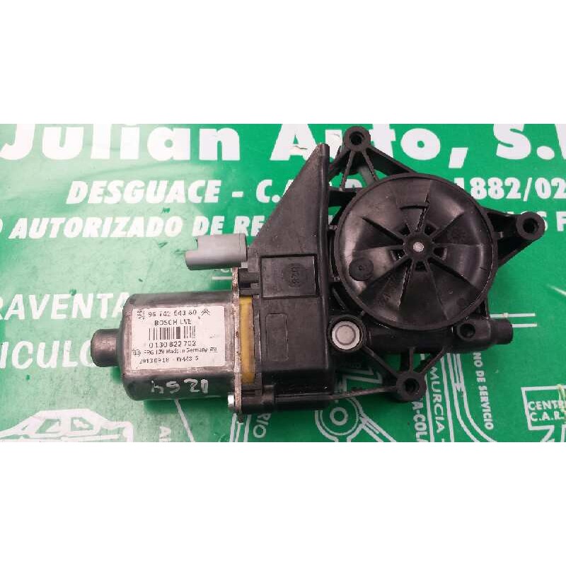 Recambio de motor elevalunas delantero derecho para peugeot 208 access referencia OEM IAM 9674254380 0130822702 BOSCH
