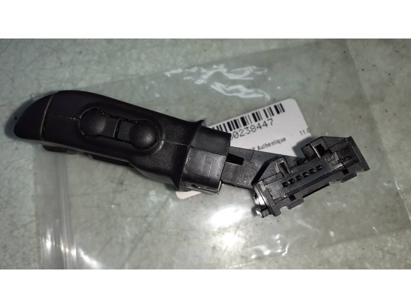 Recambio de mando multifuncion para renault megane ii berlina 5p authentique referencia OEM IAM 8200103769  MANDO RADIO