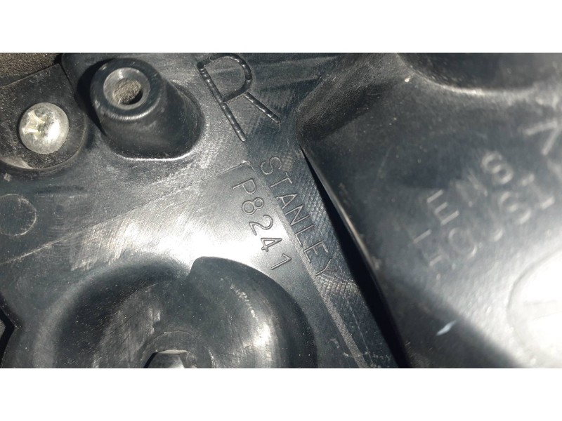 Recambio de piloto trasero derecho interior para mazda 3 lim. (bl) luxury referencia OEM IAM BBN7513F0  P8241R