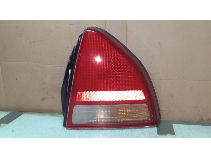 Recambio de piloto trasero derecho para honda prelude (bb6/8/9) 2.2 vtec (136kw) referencia OEM IAM 0431150  