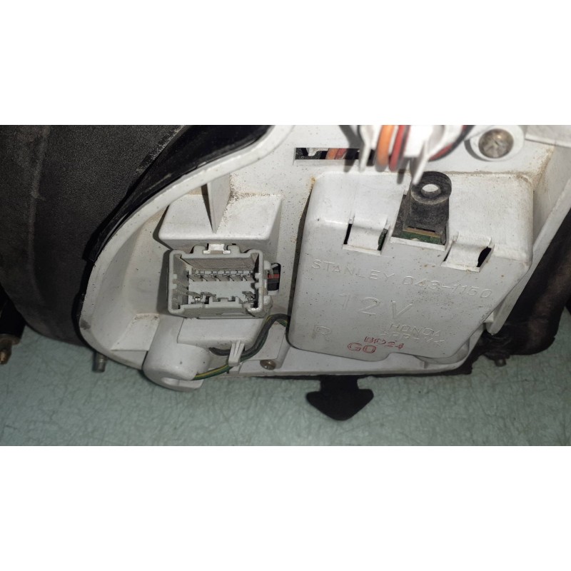 Recambio de piloto trasero derecho para honda prelude (bb6/8/9) 2.2 vtec (136kw) referencia OEM IAM 0431150  