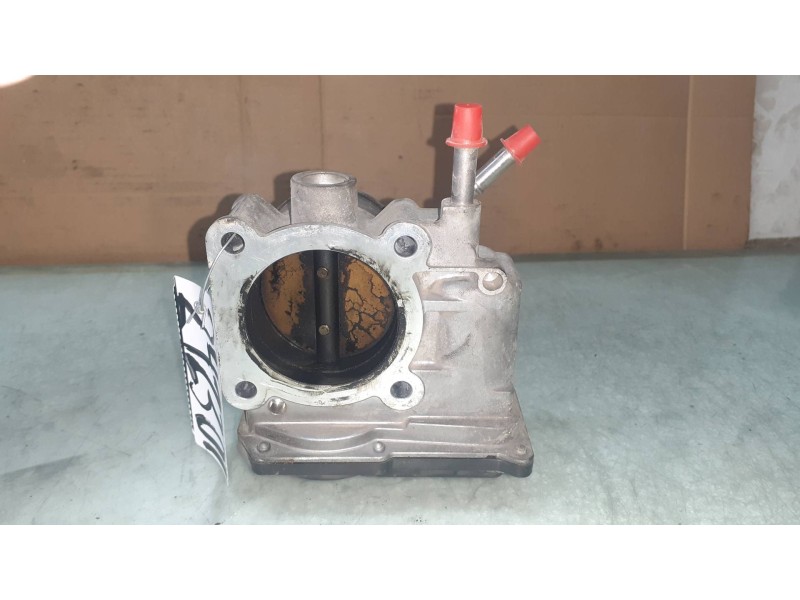 Recambio de caja mariposa para toyota corolla verso (r1) 1.8 luna referencia OEM IAM 220300D011  