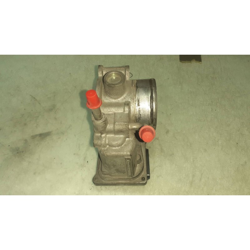 Recambio de caja mariposa para toyota corolla verso (r1) 1.8 luna referencia OEM IAM 220300D011  