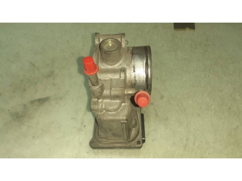 Recambio de caja mariposa para toyota corolla verso (r1) 1.8 luna referencia OEM IAM 220300D011  