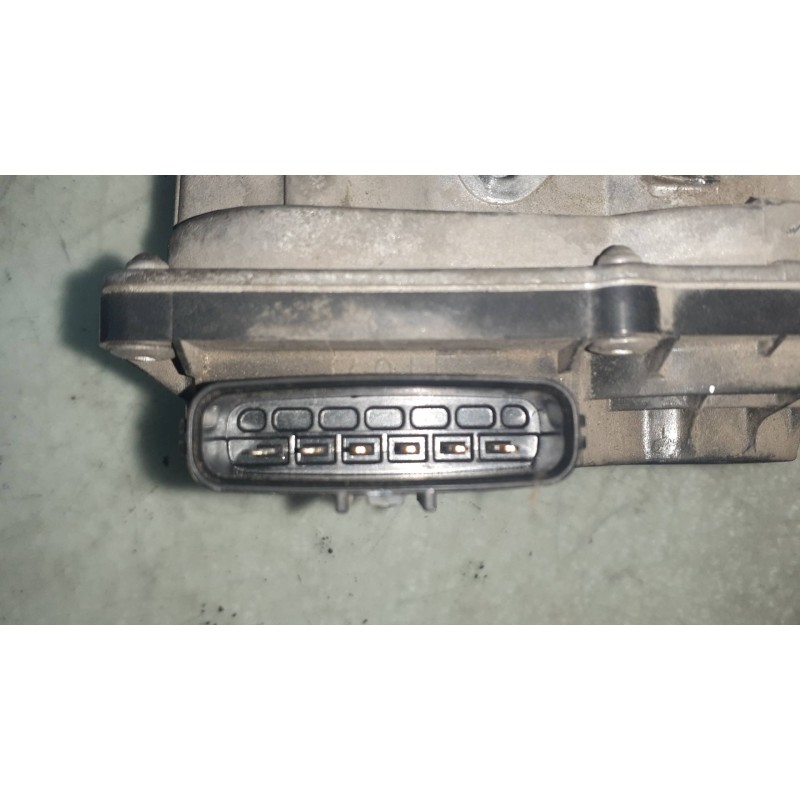 Recambio de caja mariposa para toyota corolla verso (r1) 1.8 luna referencia OEM IAM 220300D011  