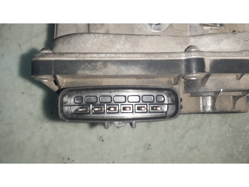 Recambio de caja mariposa para toyota corolla verso (r1) 1.8 luna referencia OEM IAM 220300D011  