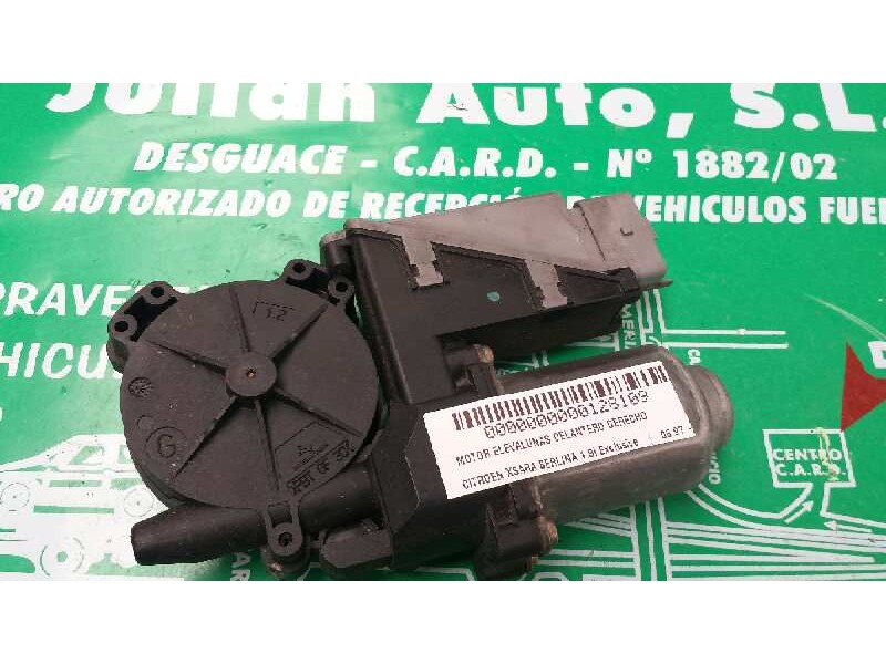 Recambio de motor elevalunas delantero derecho para citroen xsara berlina 1.8i exclusive referencia OEM IAM 400595R 6482 