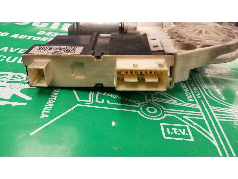 Recambio de motor elevalunas delantero izquierdo para citroen c4 berlina exclusive referencia OEM IAM 9647441480  996385100
