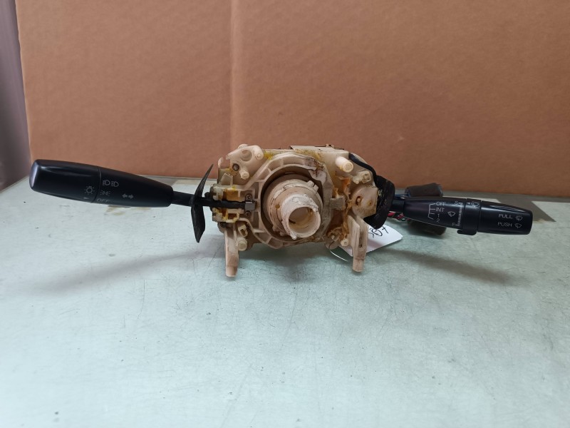 Recambio de mando luces para kia carens 1.8 ls monovolumen referencia OEM IAM 469310  