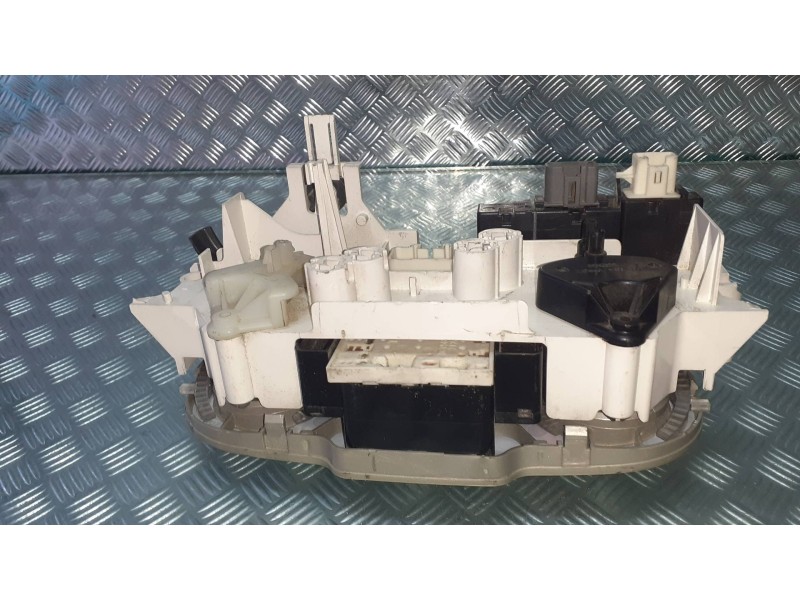 Recambio de mando calefaccion / aire acondicionado para toyota yaris (ksp9/scp9/nlp9) básico referencia OEM IAM 758649 758294 WA