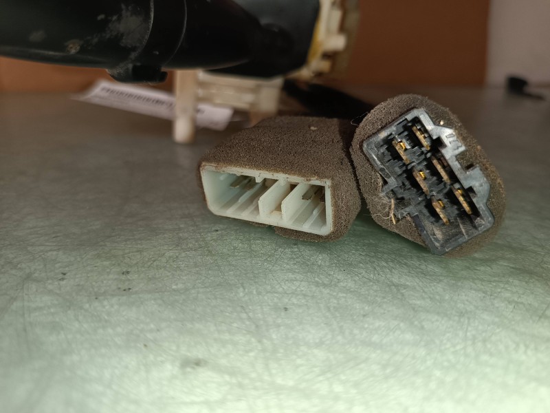 Recambio de mando luces para kia carens 1.8 ls monovolumen referencia OEM IAM 469310  