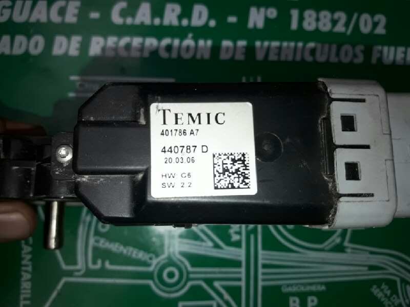 Recambio de motor elevalunas delantero izquierdo para peugeot 207 xs referencia OEM IAM 440787  