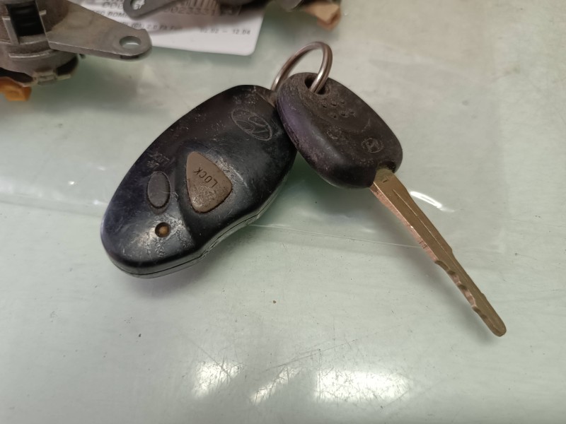 Recambio de juego bombines para hyundai coupe (gk) 2.0 fx full referencia OEM IAM   