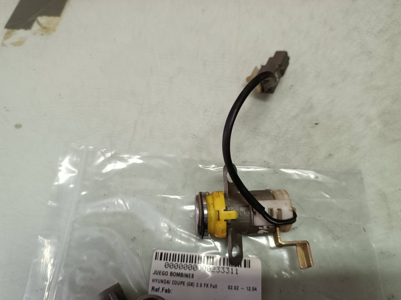 Recambio de juego bombines para hyundai coupe (gk) 2.0 fx full referencia OEM IAM   