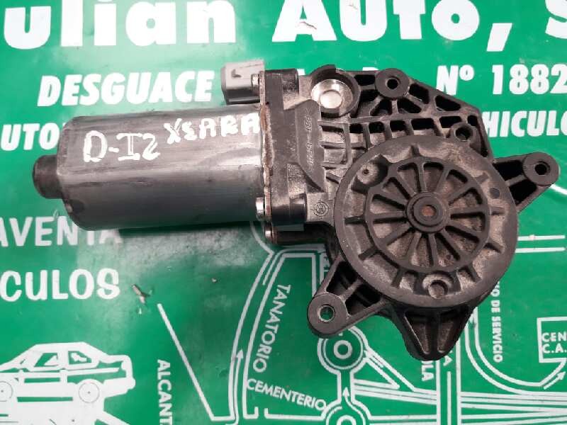Recambio de motor elevalunas delantero izquierdo para citroen xsara berlina 1.6 seduction referencia OEM IAM 0130821667 01308217