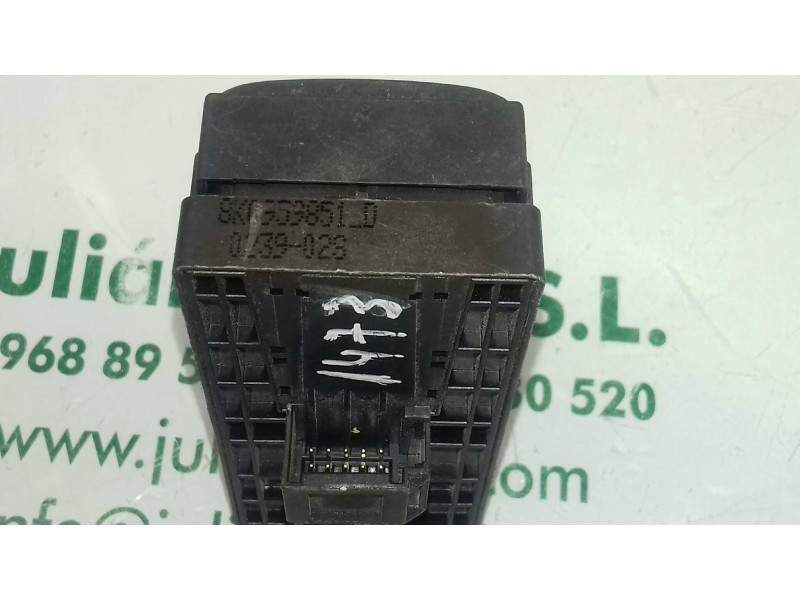 Recambio de mando elevalunas delantero izquierdo para audi a4 ber. (b8) básico referencia OEM IAM 8K0959851  