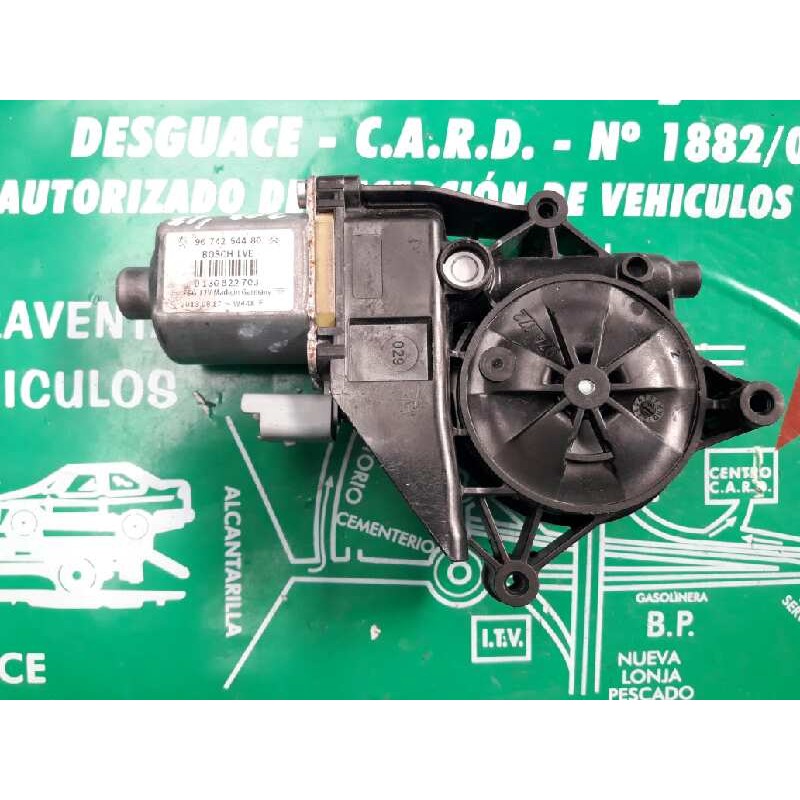 Recambio de motor elevalunas delantero izquierdo para peugeot 208 access referencia OEM IAM 9674254480 0130822703 