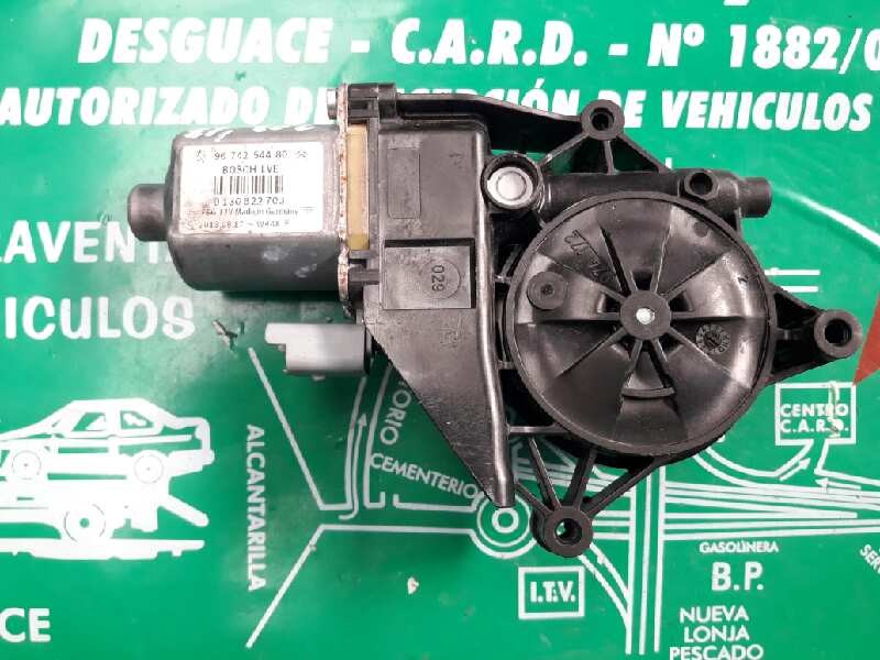 Recambio de motor elevalunas delantero izquierdo para peugeot 208 access referencia OEM IAM 9674254480 0130822703 