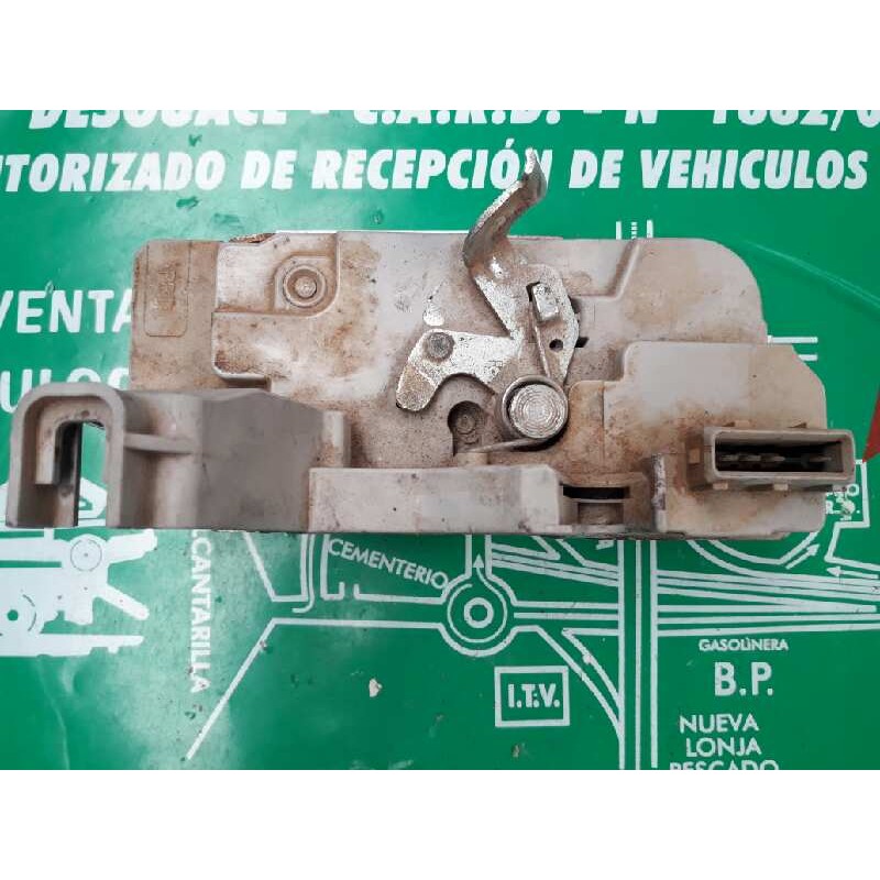 Recambio de cerradura puerta trasera derecha para peugeot 307 berlina (s2) xs referencia OEM IAM 3+1PINES 6 PINES GRIS
