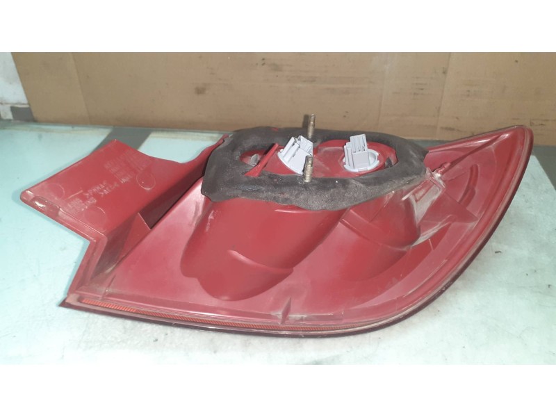 Recambio de piloto trasero izquierdo para mazda 3 berlina (bk) 1.6 vvt active referencia OEM IAM P2912  