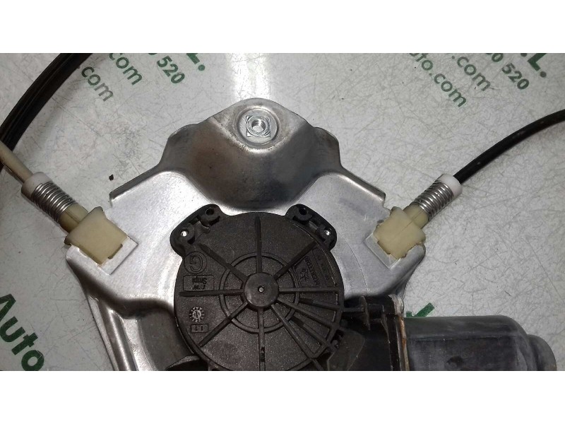 Recambio de elevalunas delantero derecho para renault clio iii expression referencia OEM IAM 8200291147J 400861 ELECTRICO