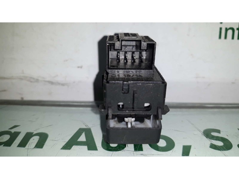 Recambio de mando elevalunas delantero derecho para skoda octavia lim. (5e3) ambition referencia OEM IAM 5E0959855  