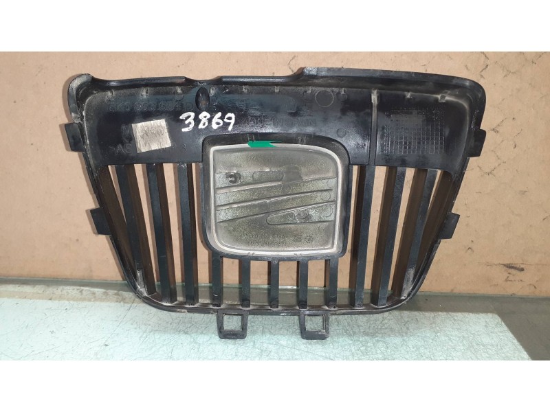 Recambio de rejilla delantera para seat ibiza (6k1) select referencia OEM IAM 6K0853654D 6K0853679A 