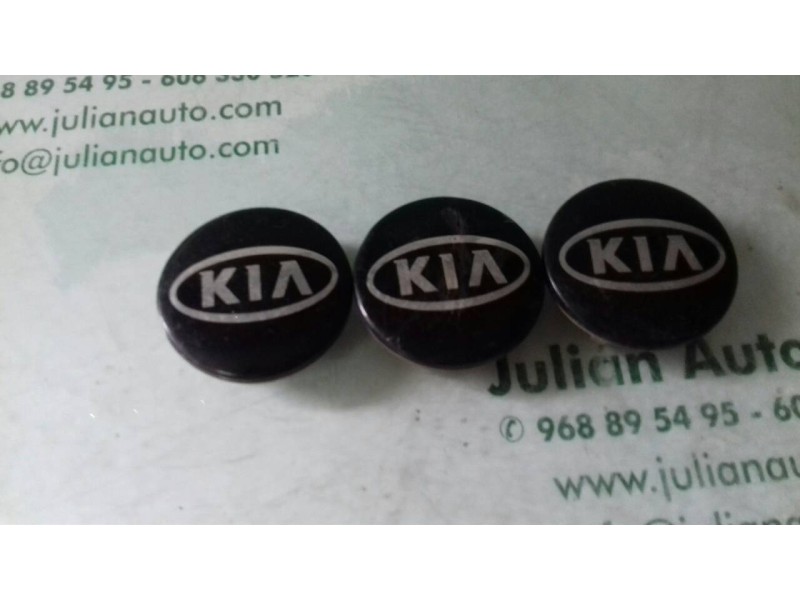 Recambio de tapacubos para kia shuma ii 1.6 ls 4 berlina referencia OEM IAM 529602F000  3 TAPACUBOS