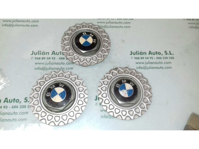 Recambio de tapacubos para bmw serie 1 berlina (e81/e87) referencia OEM IAM   BMW OEM 87-95 325I