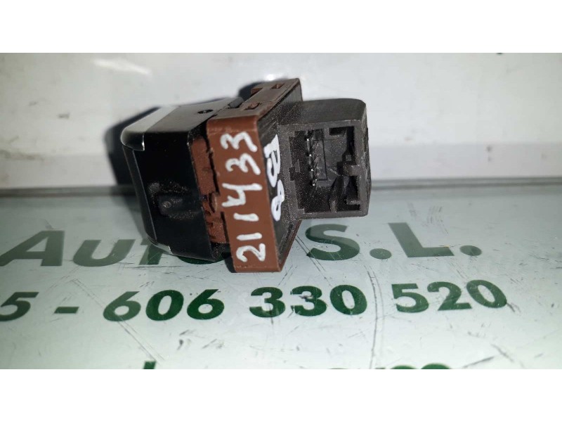 Recambio de interruptor para audi a4 ber. (b8) básico referencia OEM IAM 8K0959831B  APERTURA MALETERO