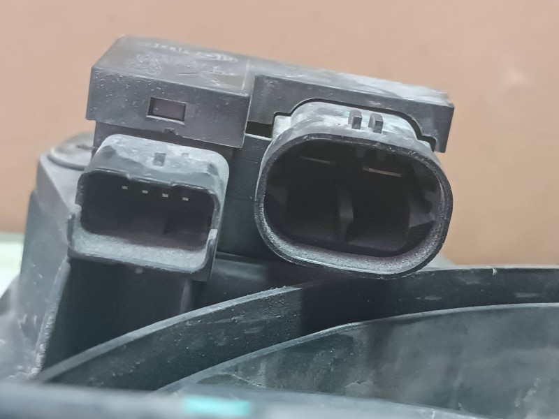 Recambio de electroventilador para peugeot 207 1.4 hdi referencia OEM IAM 9653804080 5020448 GATE