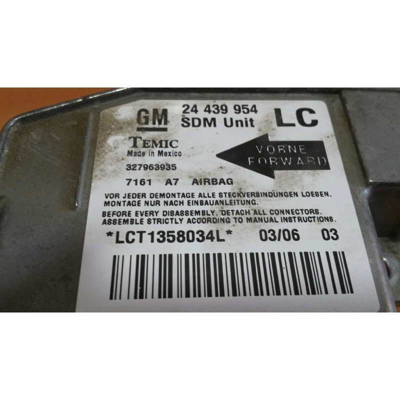 Recambio de centralita airbag para opel corsa c essentia referencia OEM IAM 24439954 LCT1358034L TEMIC
